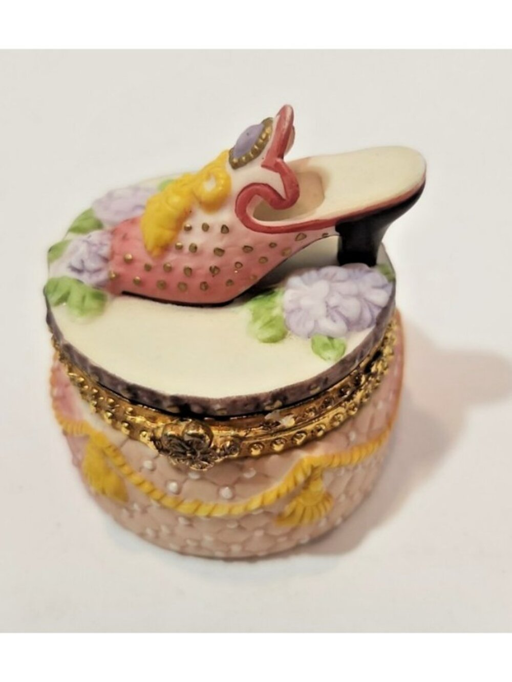 Trinket Box With Shoe on Top Jewelry Box Heritage House Small Ceramic Hinged Lid